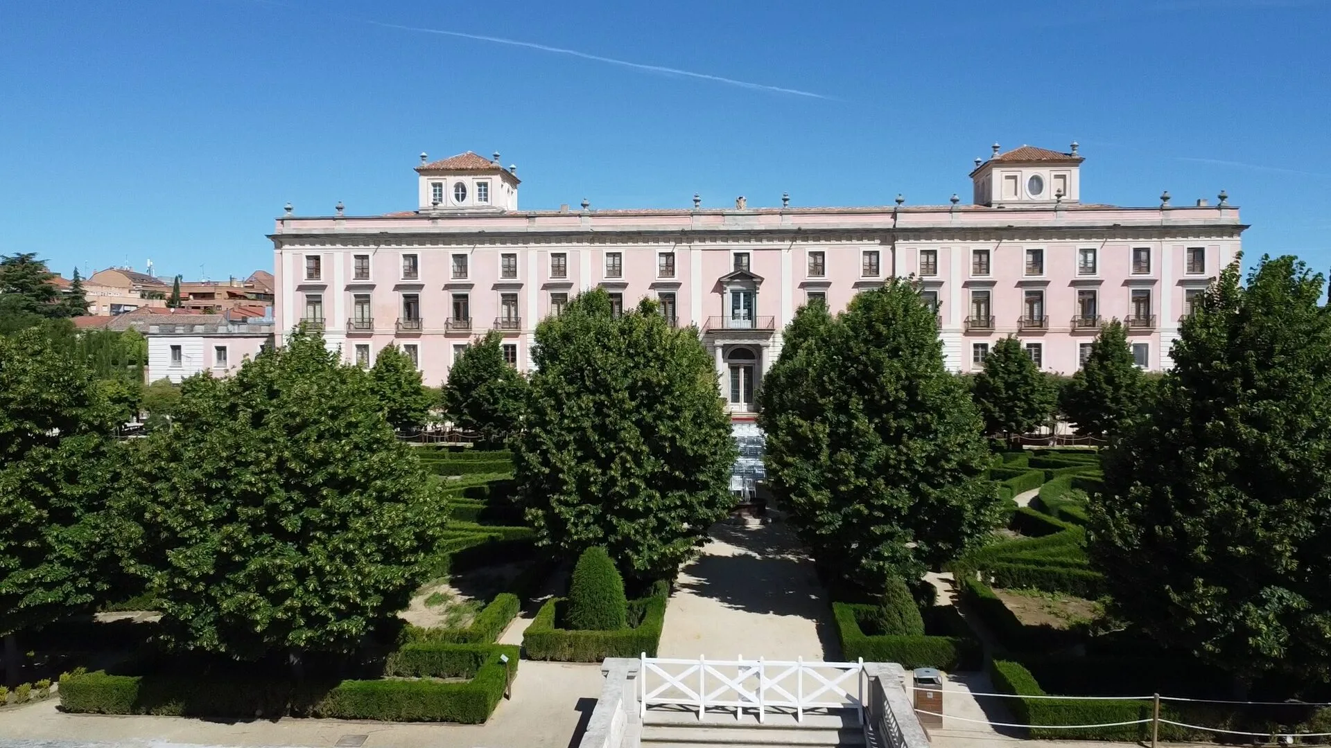 Guía Definitiva para Vender tu Propiedad en la Zona Oeste de Madrid - Palacio del infante Don Luis